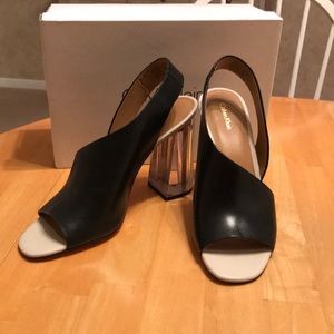 CALVIN KLEIN heels (never worn) - an eye catcher!